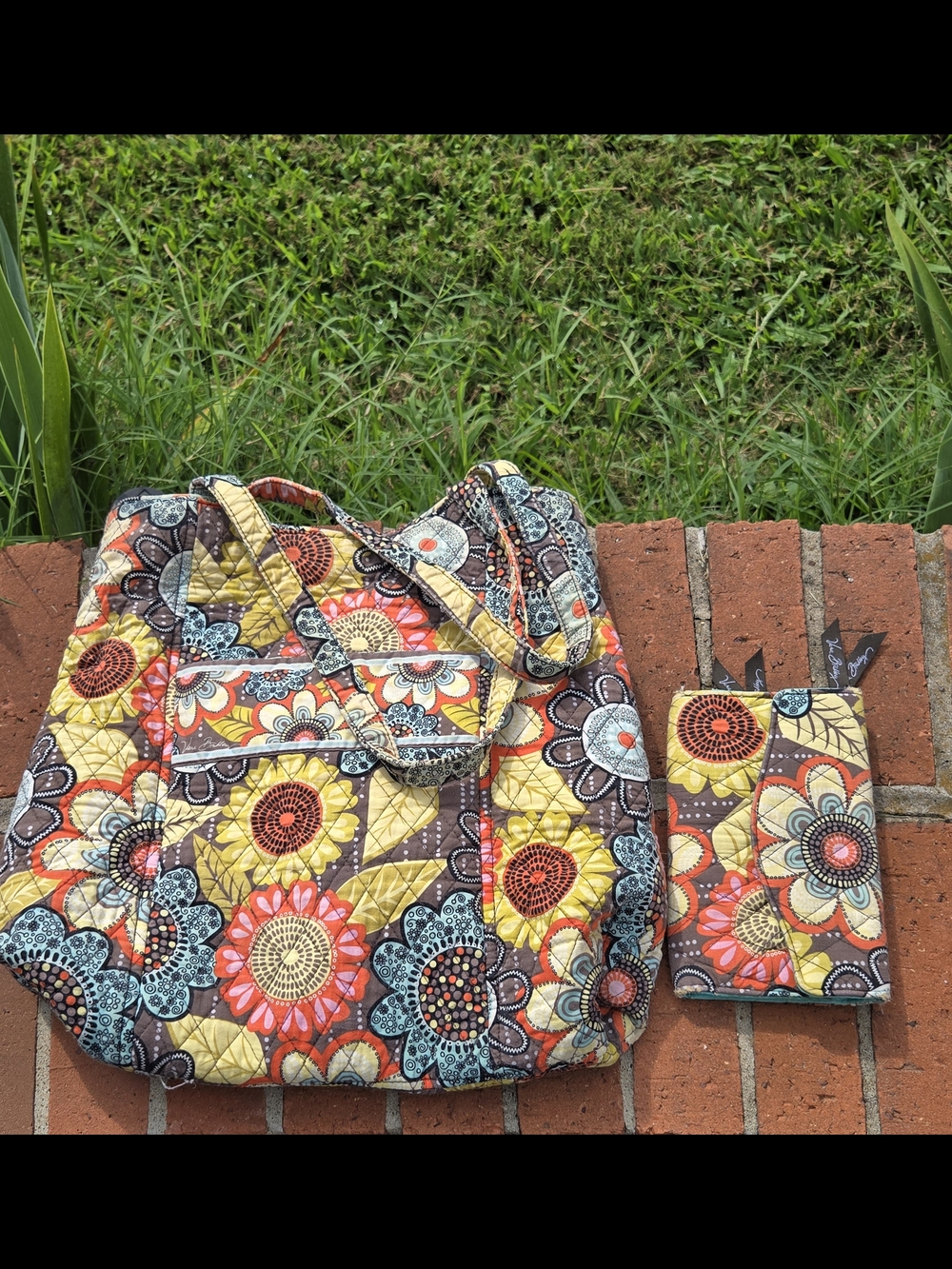 Vera Bradley Flower Tote Bag  & Wallet Quilted Floral Purse Retired Boho Hippie